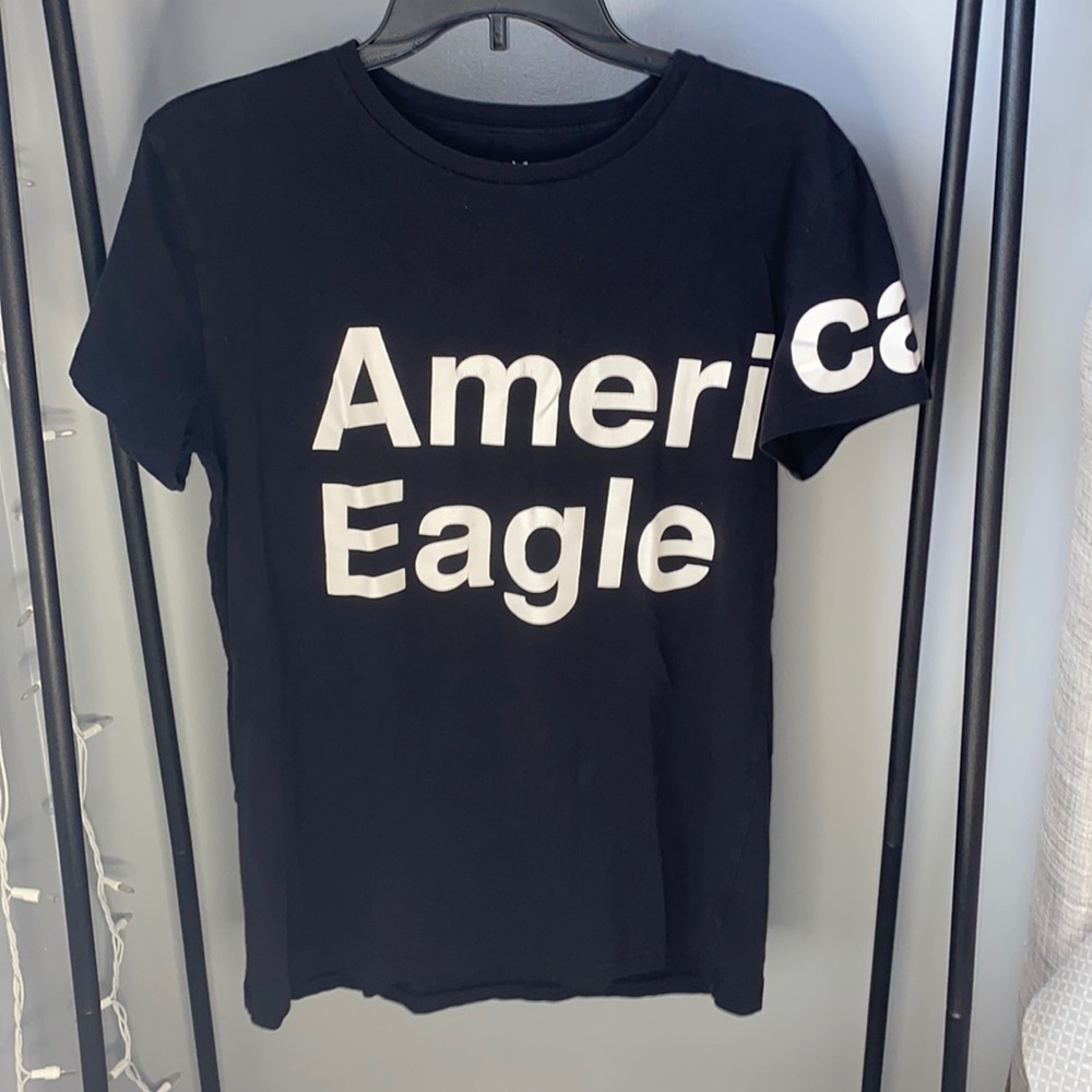 American eagle black t-shirt